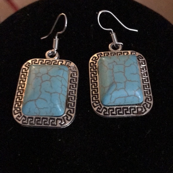 Turquoise Necklace and Earring Set - Picture 2 of 4